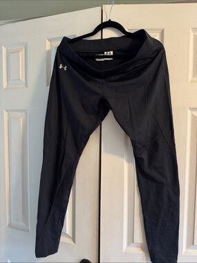 Under Armour Black Athletic cold gear  Compression Leggings large